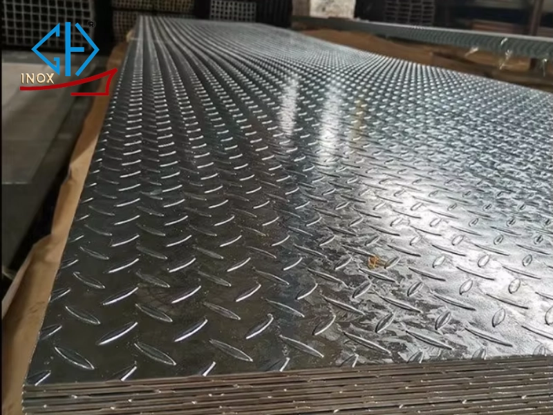 Inox chống trượt có chịu nhiệt không theo từng mác thép