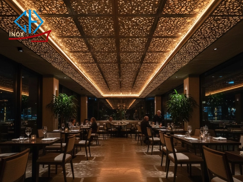 Trần inox đục lỗ kết hợp với hệ thống đèn LED