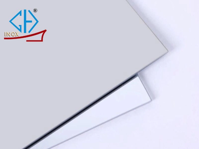 inox bóng gương 8k