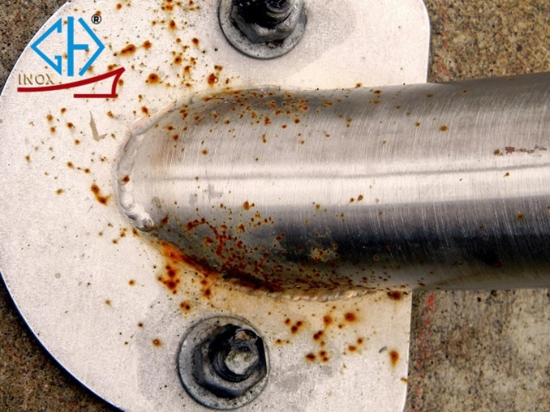 Nguyên nhân inox bóng gương bị oxy hóa