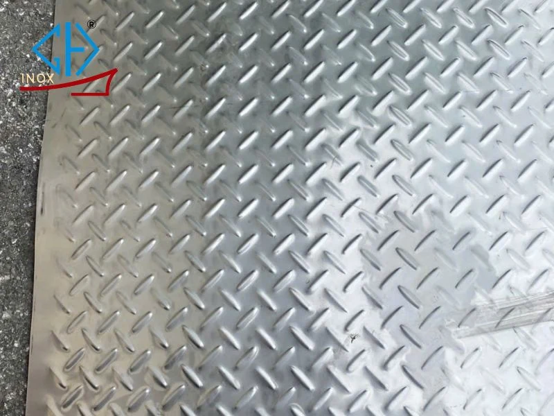 tam-inox-chong-truot