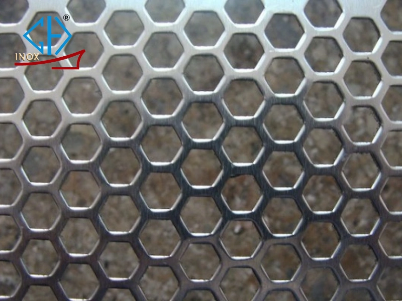 Inox đục lỗ trang trí nội thất loại lỗ lục giác