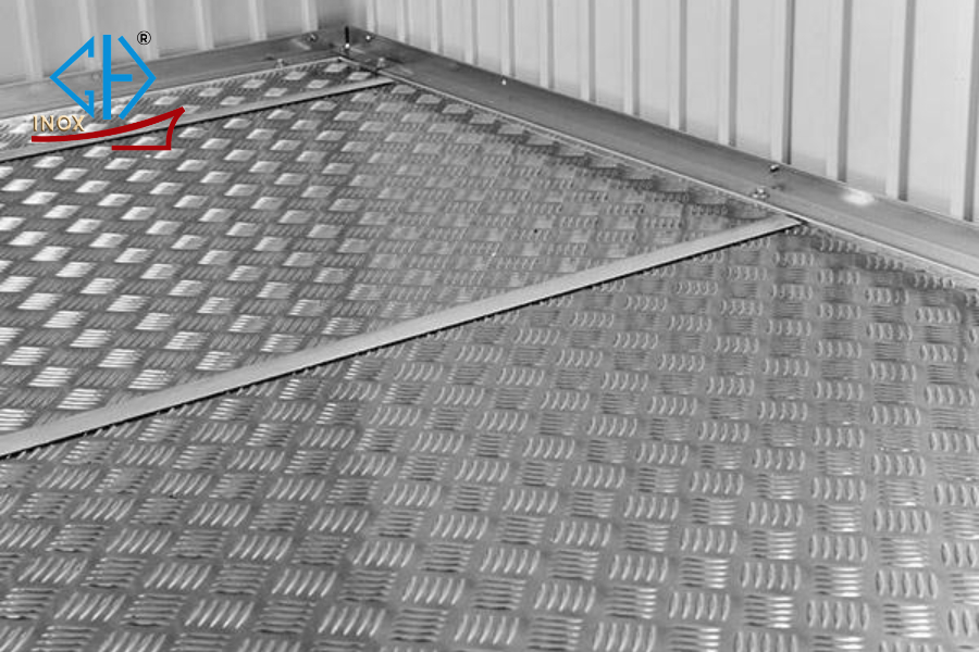 Inox Chống Trượt Có Bị Gỉ Không? Những Lưu Ý Khi Sử Dụng