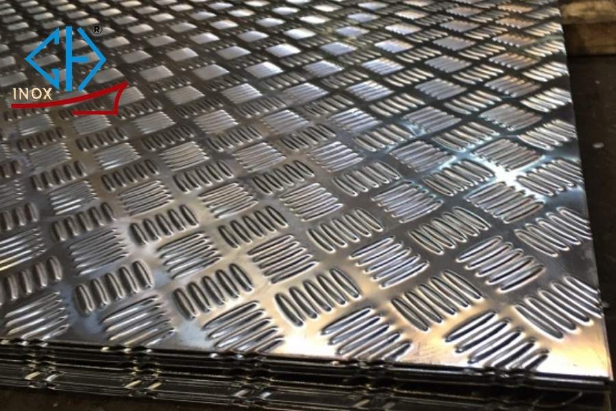 Tấm Inox 304 Dùng Cho Sàn - Giải Pháp Tối Ưu Cho Công Trình