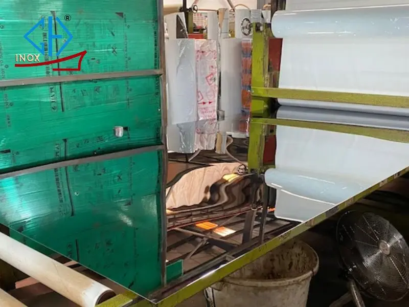 Tiêu chuẩn và lựa chọn inox chịu axit phù hợp