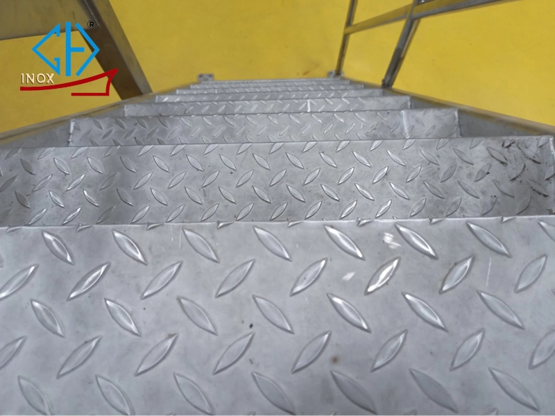 Thông số kỹ thuật của tấm inox 201 chống trượt