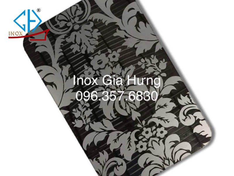 Inox đục lỗ trang trí nội thất kiểu hoa văn