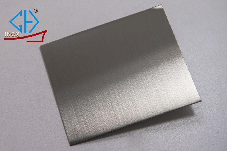#Tấm Inox 304 HL: Đặc Điểm, Ứng Dụng & Báo Giá Mới Nhất