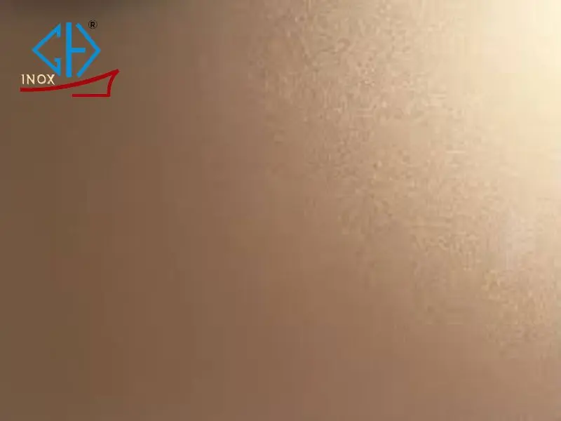 Ứng dụng đa dạng của tấm inox vân cát vàng hồng