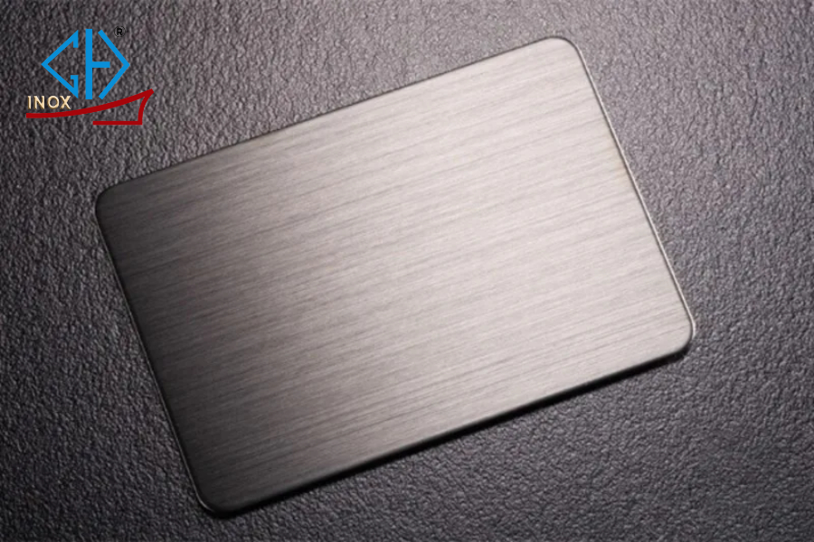 Inox xước màu có bền màu không? Giải đáp từ chuyên gia