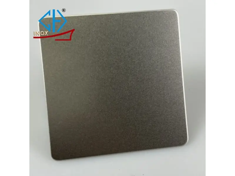 Ứng dụng đa dạng của tấm inox vân cát màu xám lông chuột