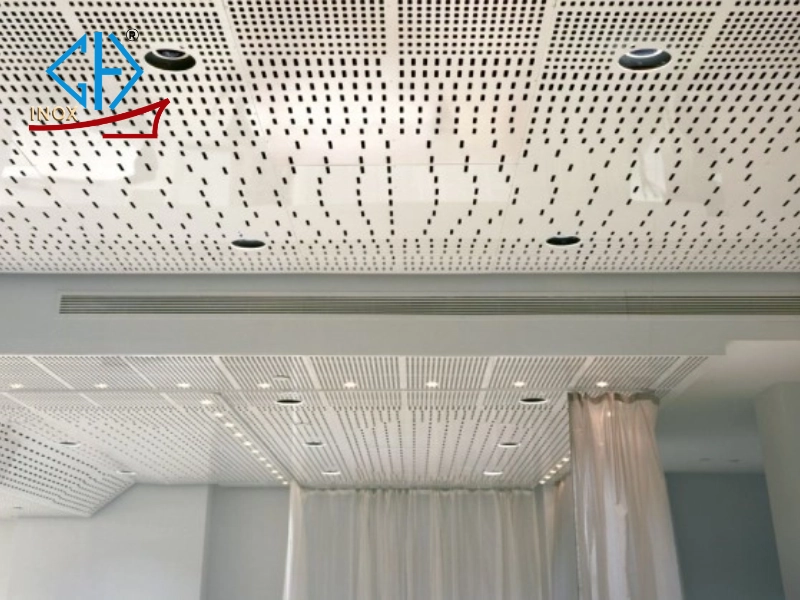 Ưu điểm và giá trị sử dụng của trần inox đục lỗ